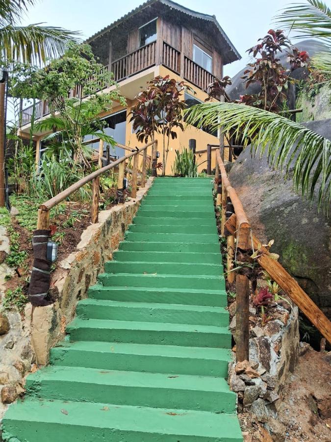 Chale Tupi Lodge